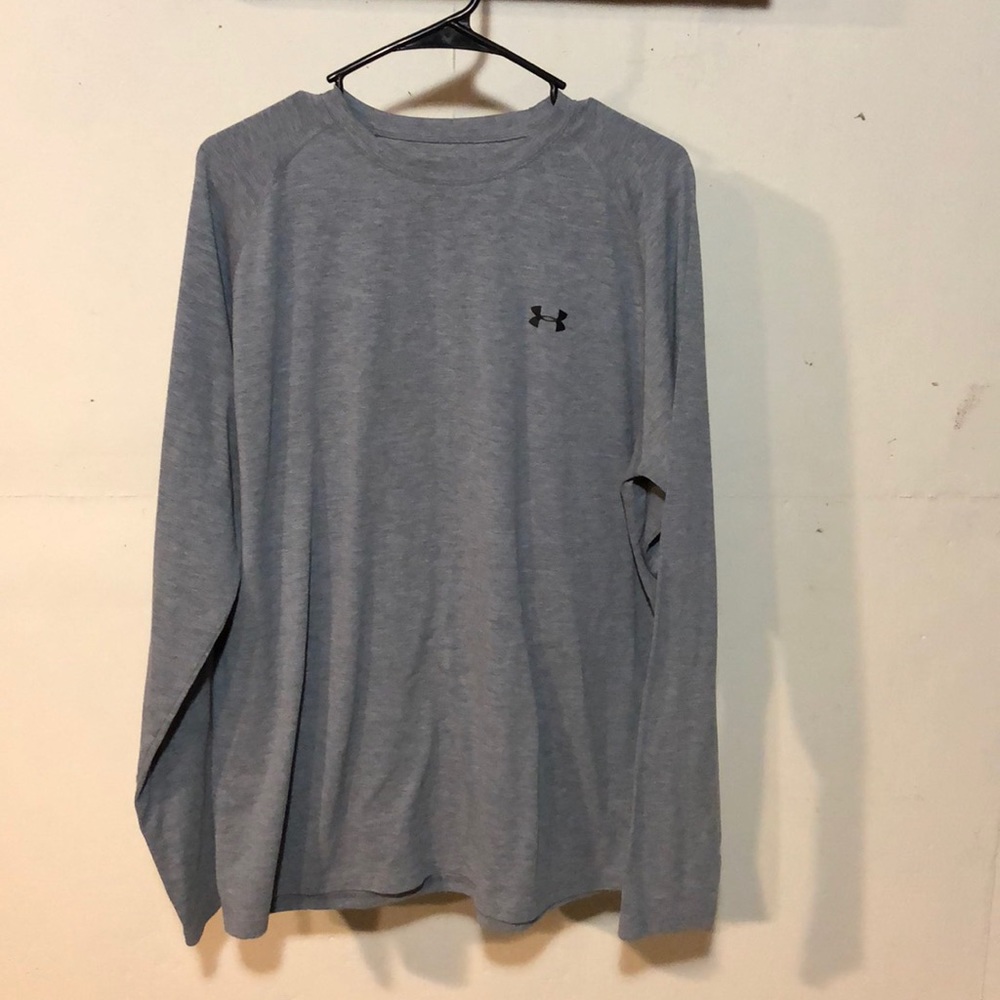 Under Armour heat gear gray long sleeve T-shirt L